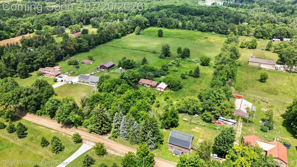 1371 E Leonard Road Addison Township MI 48367