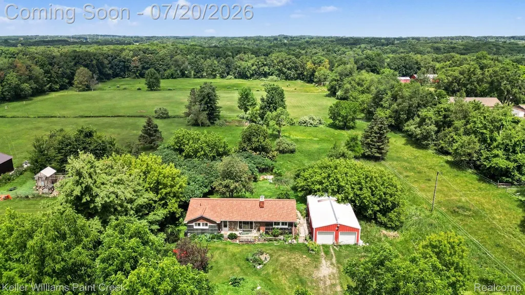 1371 E Leonard Road Addison Township MI 48367