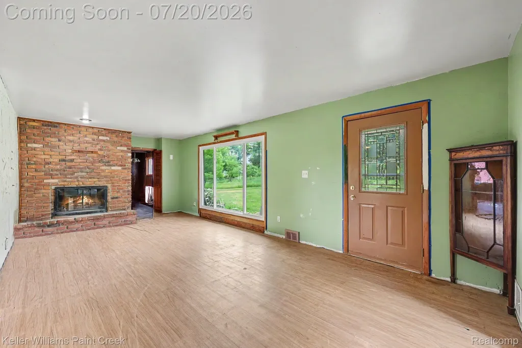 1371 E Leonard Road Addison Township MI 48367