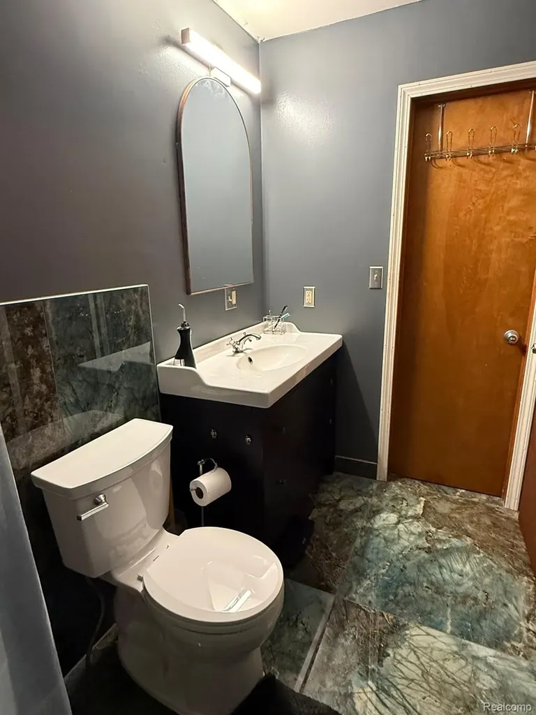 8819 Woodshire Drive White Lake Charter Township MI 48386