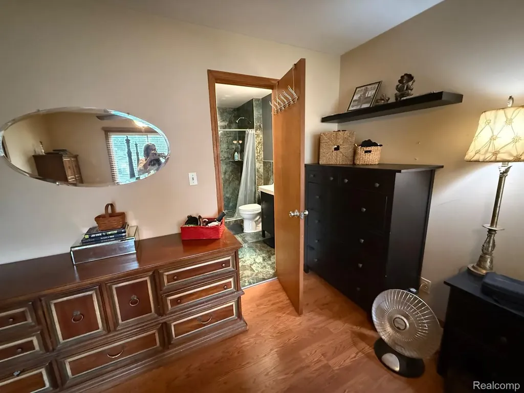 8819 Woodshire Drive White Lake Charter Township MI 48386
