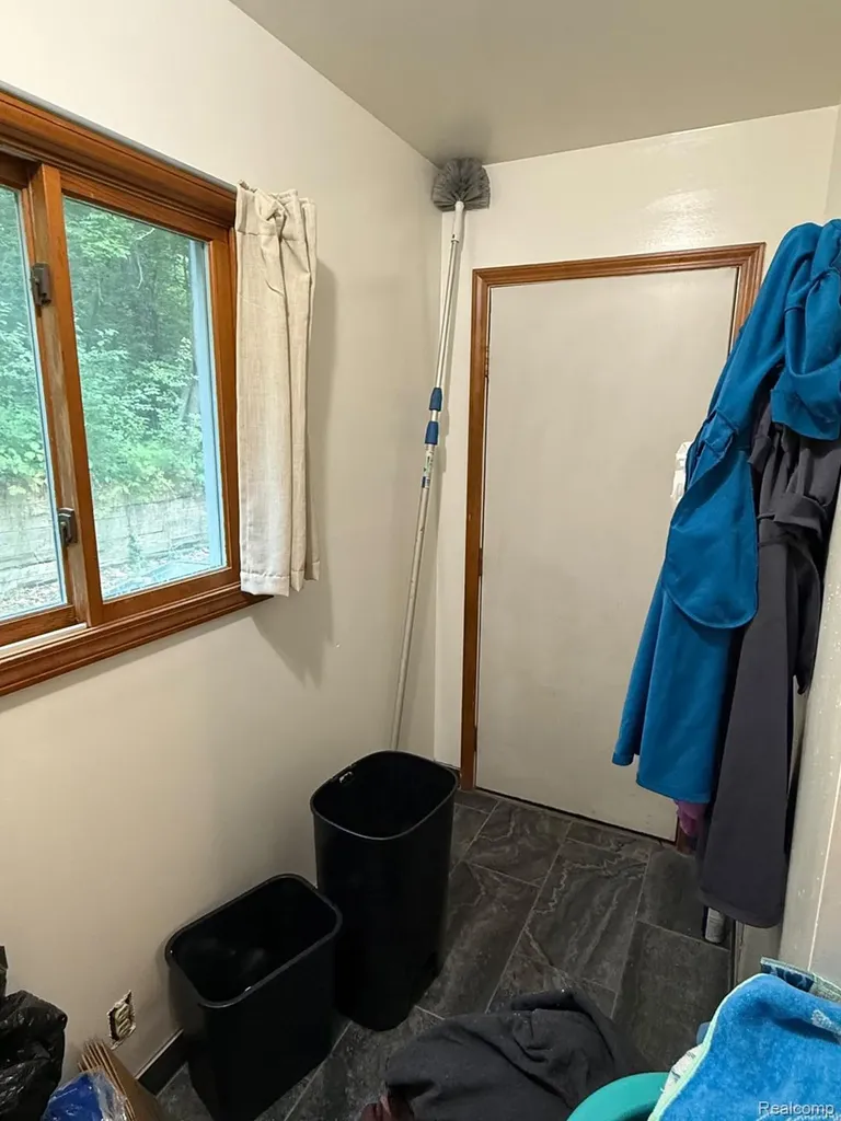 8819 Woodshire Drive White Lake Charter Township MI 48386