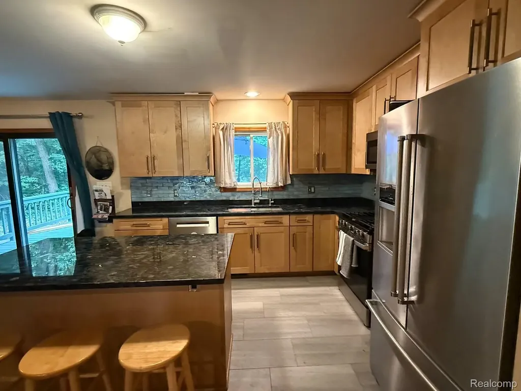 8819 Woodshire Drive White Lake Charter Township MI 48386