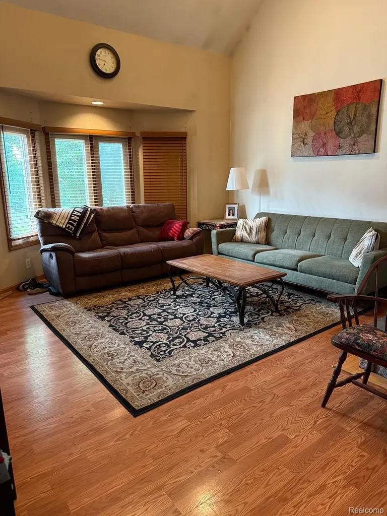 8819 Woodshire Drive White Lake Charter Township MI 48386