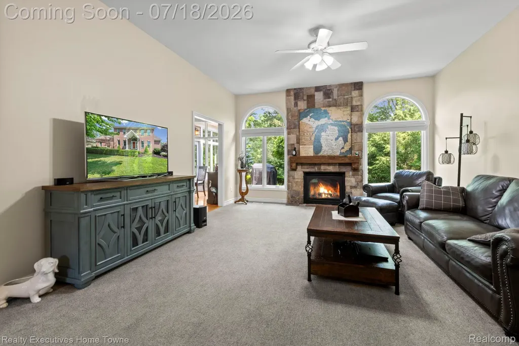 3276 Shorewood Avenue Fort Gratiot Charter Township MI 48059