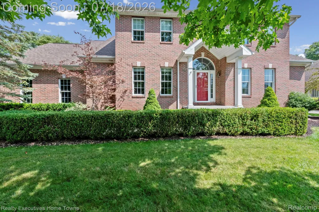 3276 Shorewood Avenue Fort Gratiot Charter Township MI 48059