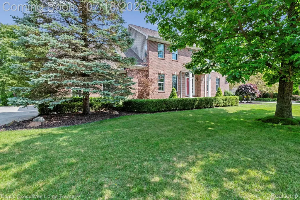 3276 Shorewood Avenue Fort Gratiot Charter Township MI 48059