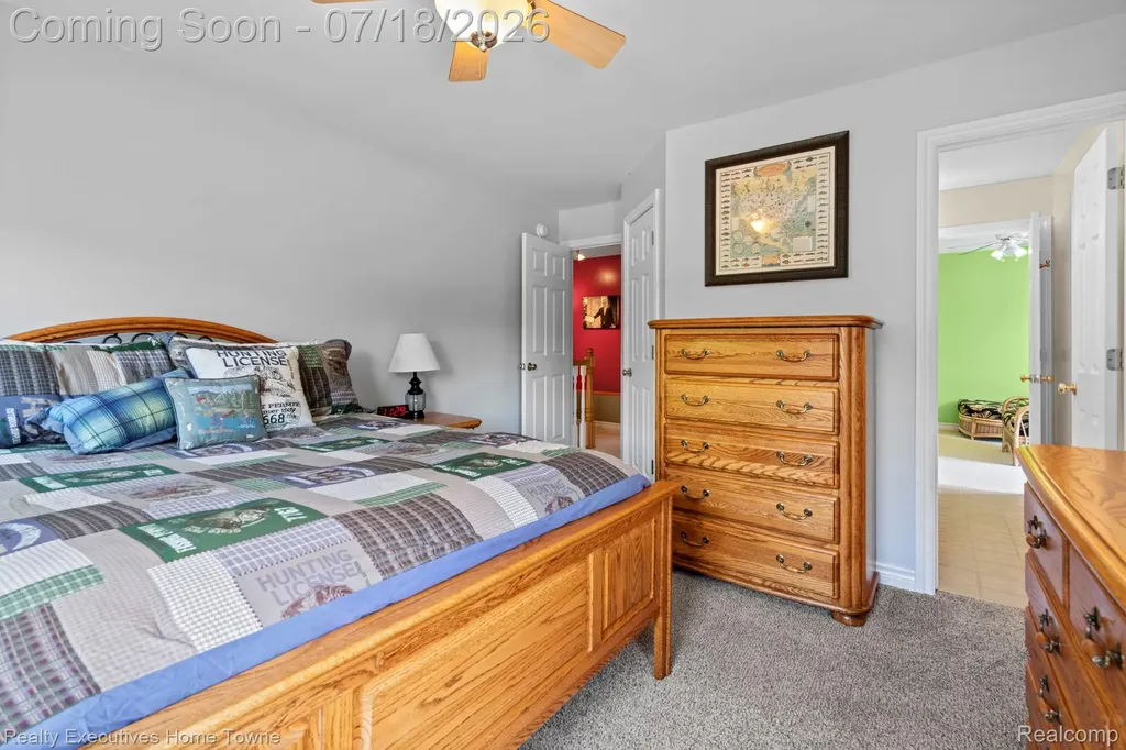 3276 Shorewood Avenue Fort Gratiot Charter Township MI 48059