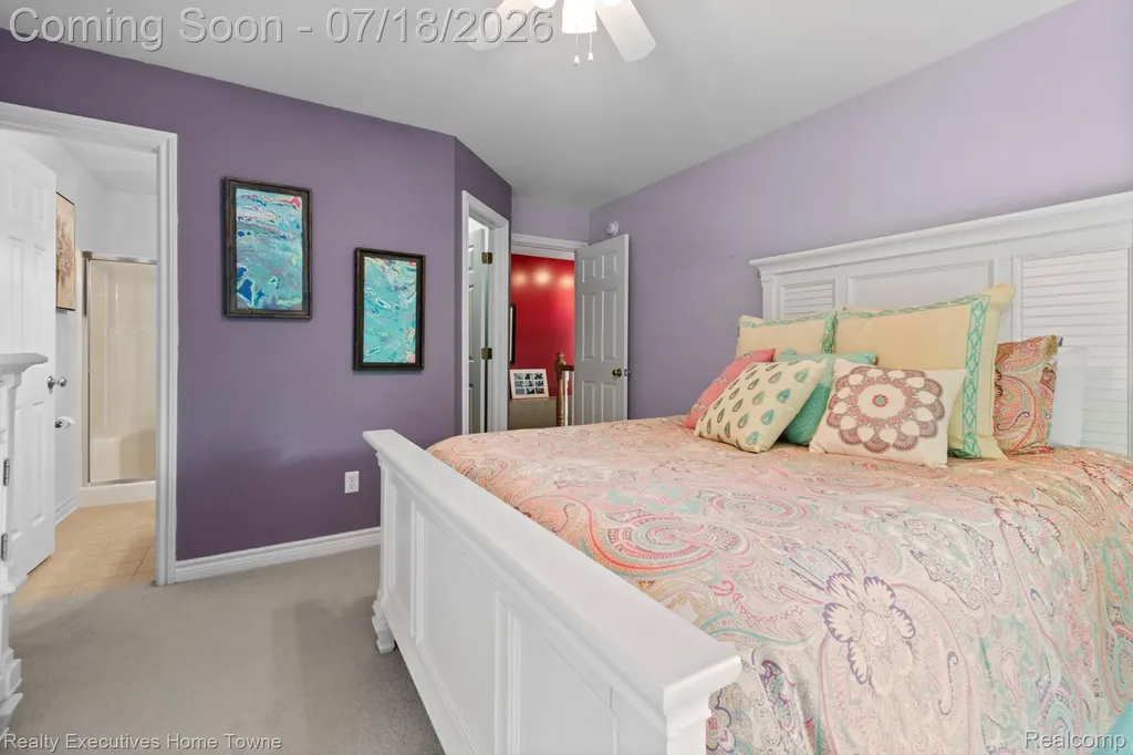 3276 Shorewood Avenue Fort Gratiot Charter Township MI 48059