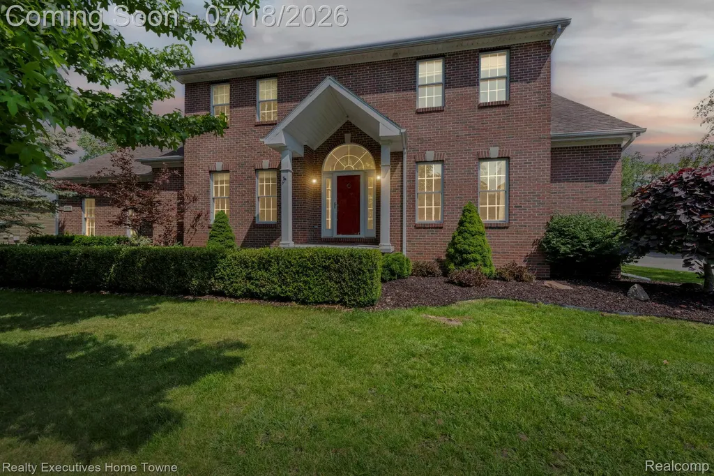 3276 Shorewood Avenue Fort Gratiot Charter Township MI 48059