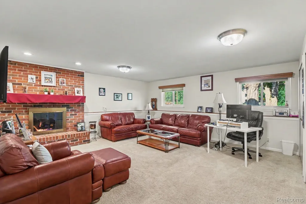 7370 Perry Lake Road Independence Charter Township MI 48348