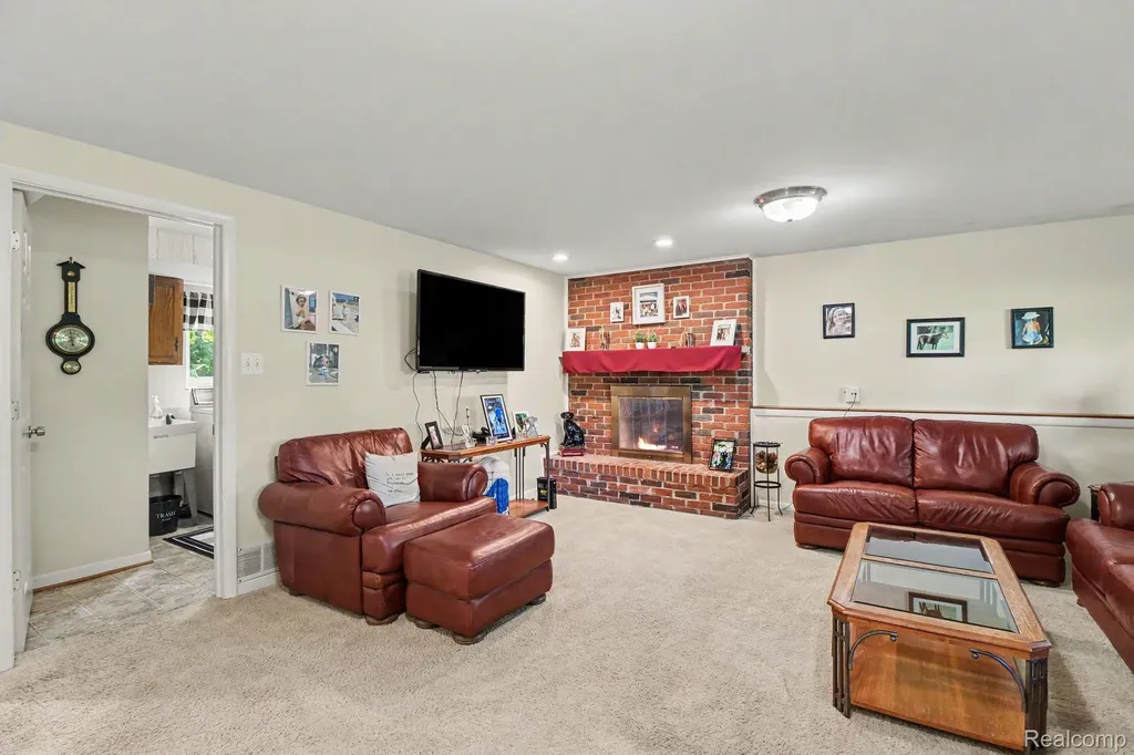 7370 Perry Lake Road Independence Charter Township MI 48348