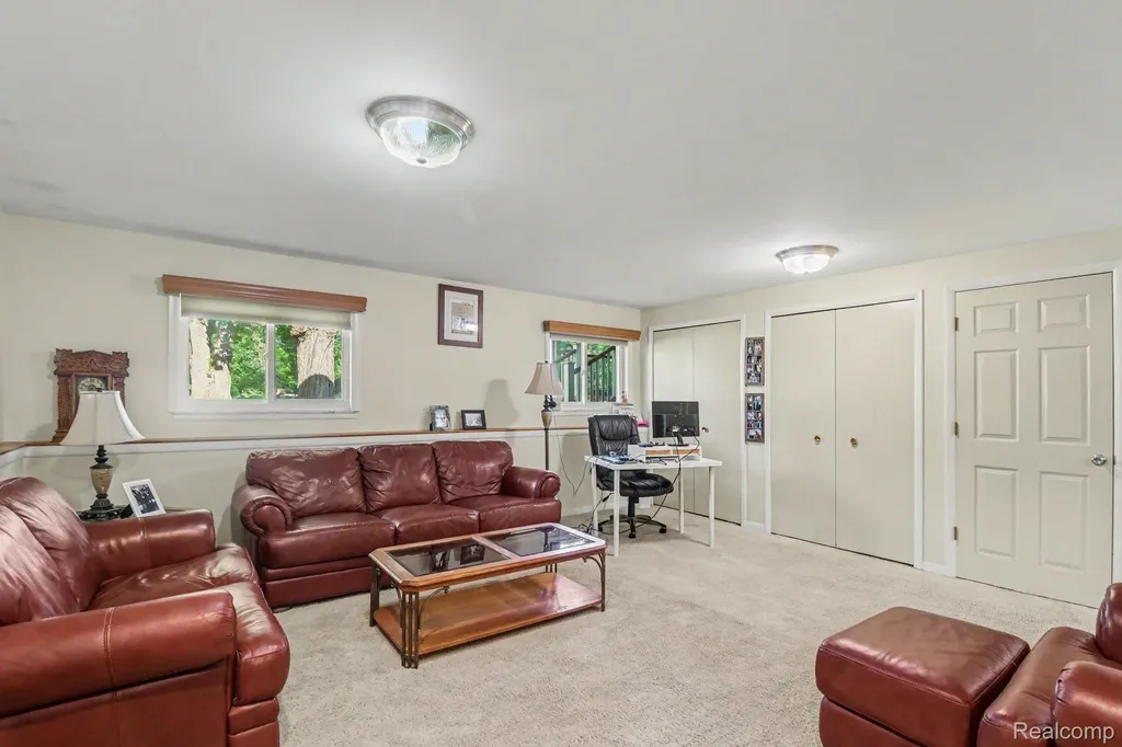 7370 Perry Lake Road Independence Charter Township MI 48348