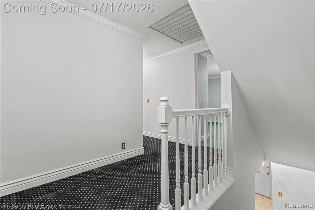 1023 Buckingham Road Grosse Pointe Park City MI 48230