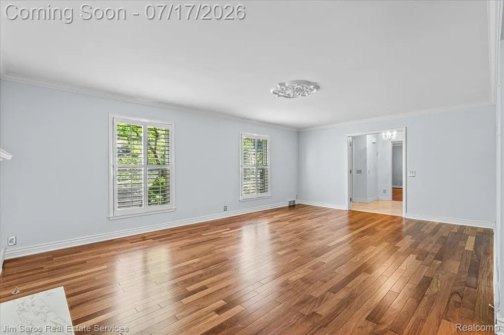 1023 Buckingham Road Grosse Pointe Park City MI 48230