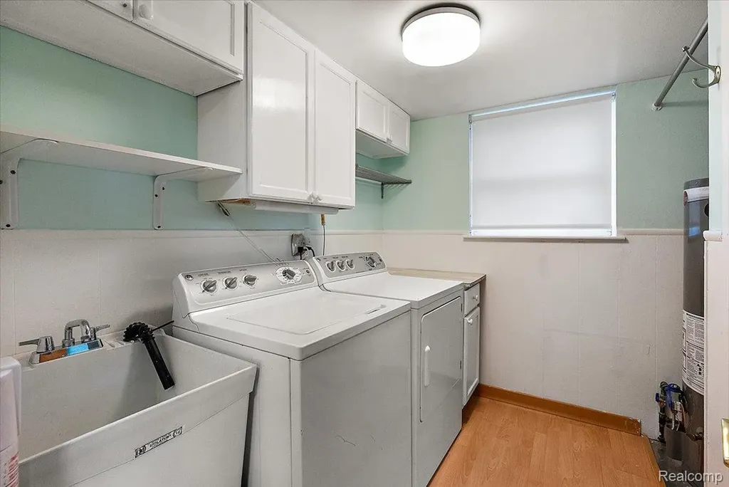 11225 Alwardt Drive Sterling Heights City MI 48313