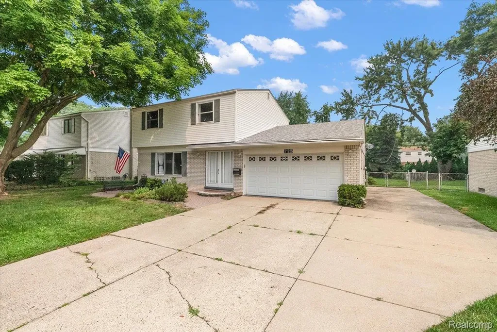 11225 Alwardt Drive Sterling Heights City MI 48313