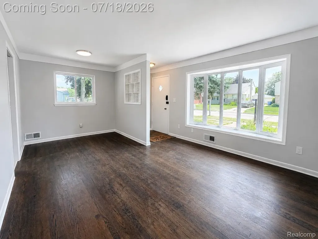 31214 Geraldine Street Westland City MI 48185