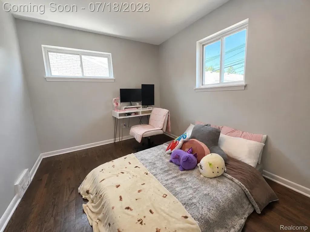 31214 Geraldine Street Westland City MI 48185