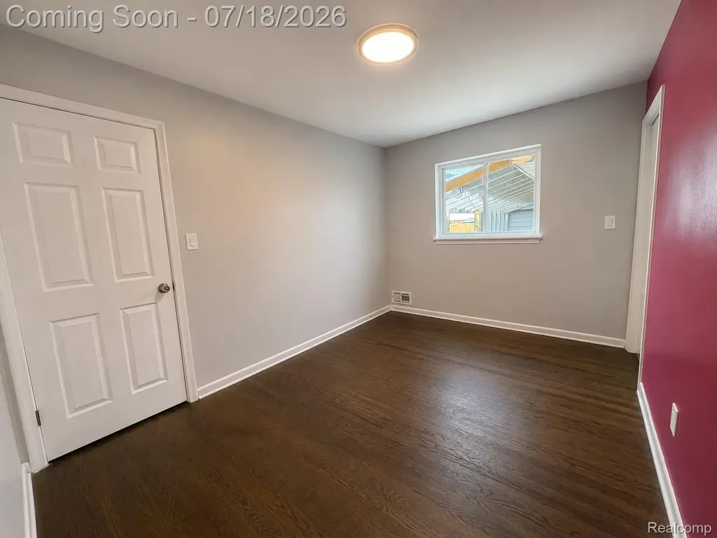 31214 Geraldine Street Westland City MI 48185