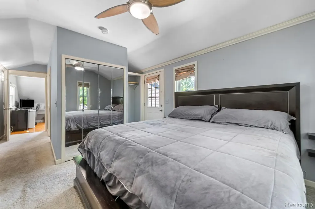 1103 Hoffman Royal Oak City MI 48067