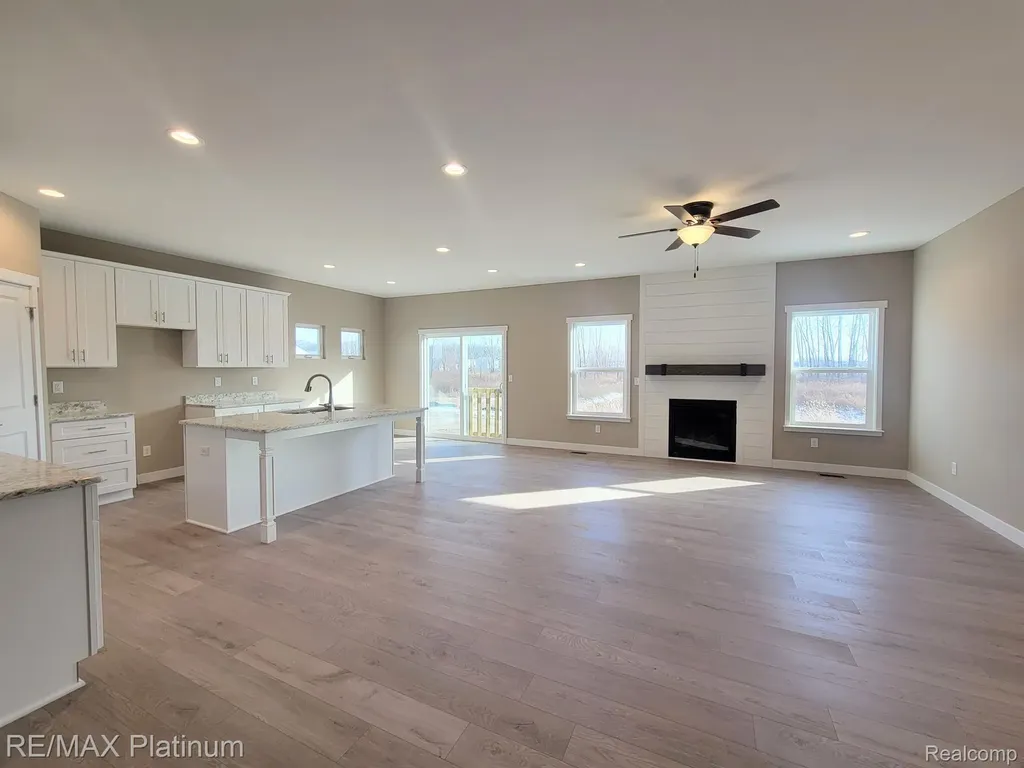 6251 Brook Stone Lane Fenton Charter Township MI 48451