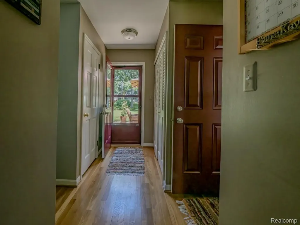 4923 Dusk Drive Shelby Charter Township MI 48316