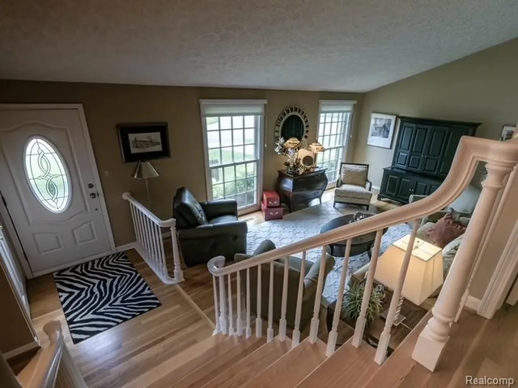 4923 Dusk Drive Shelby Charter Township MI 48316