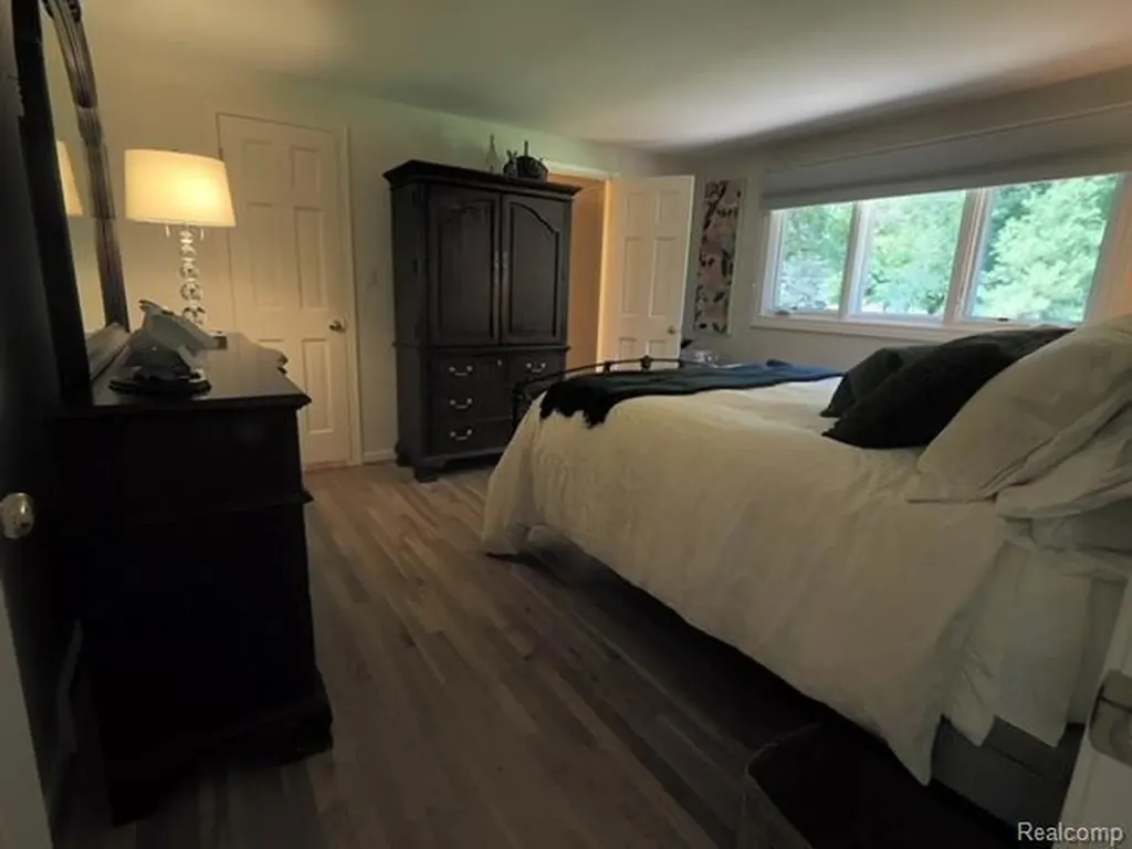 4923 Dusk Drive Shelby Charter Township MI 48316