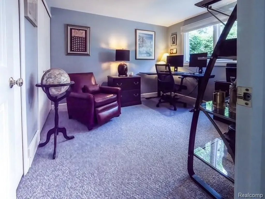 4923 Dusk Drive Shelby Charter Township MI 48316