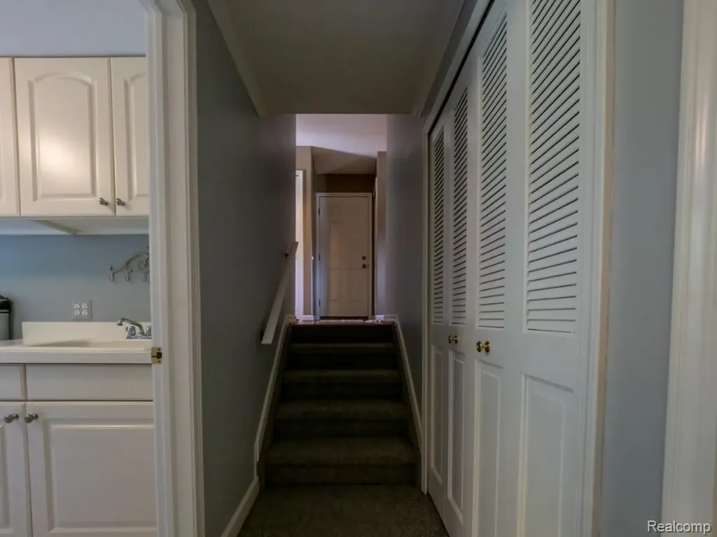 4923 Dusk Drive Shelby Charter Township MI 48316