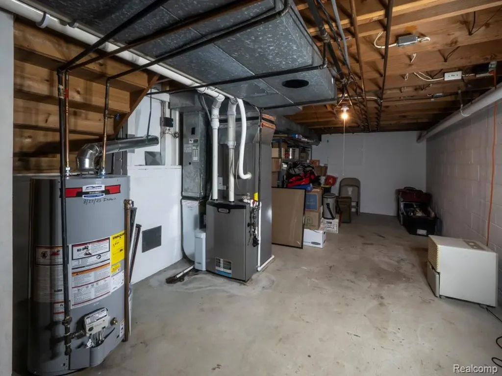 4923 Dusk Drive Shelby Charter Township MI 48316