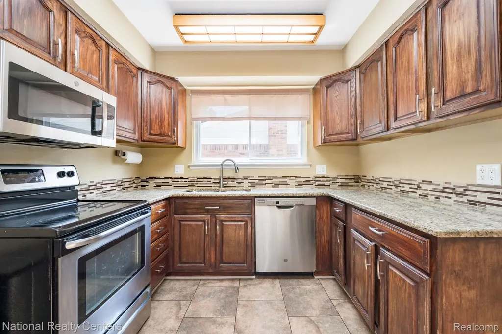 8308 Orhan Street Canton Charter Township MI 48187
