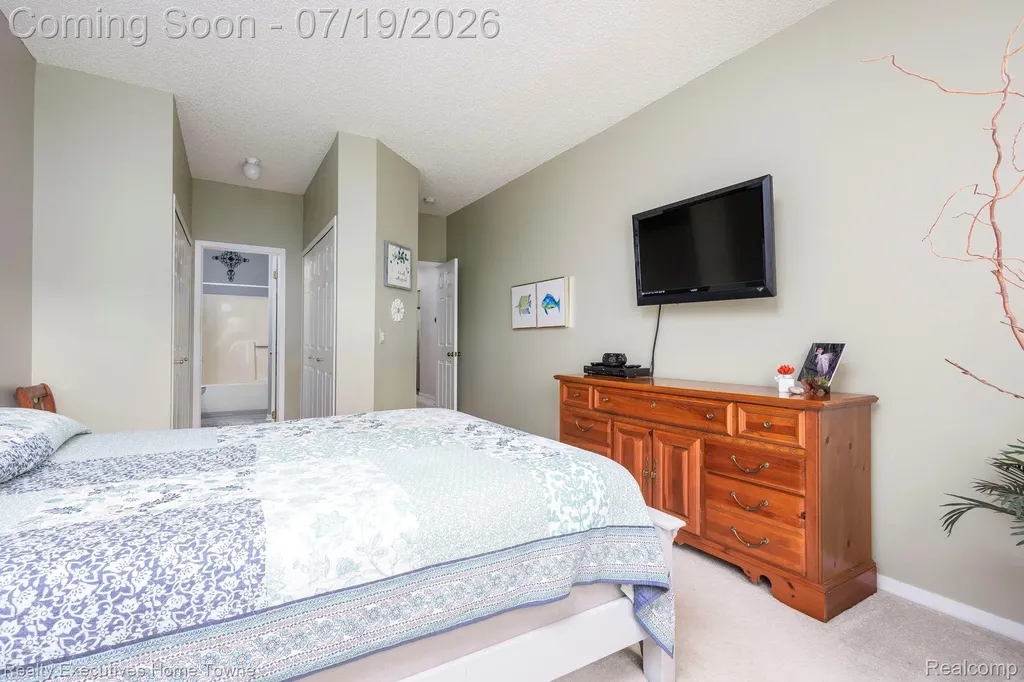 41993 Arrowhead Drive Novi City MI 48377