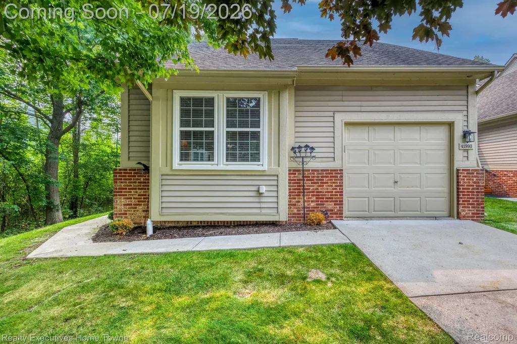 41993 Arrowhead Drive Novi City MI 48377
