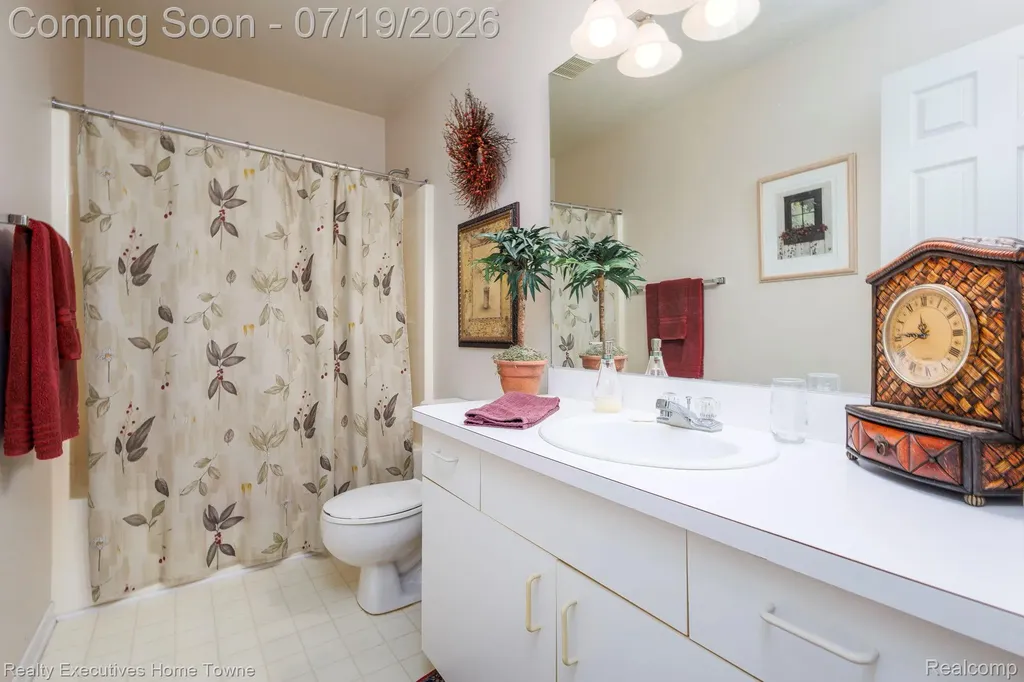 41993 Arrowhead Drive Novi City MI 48377