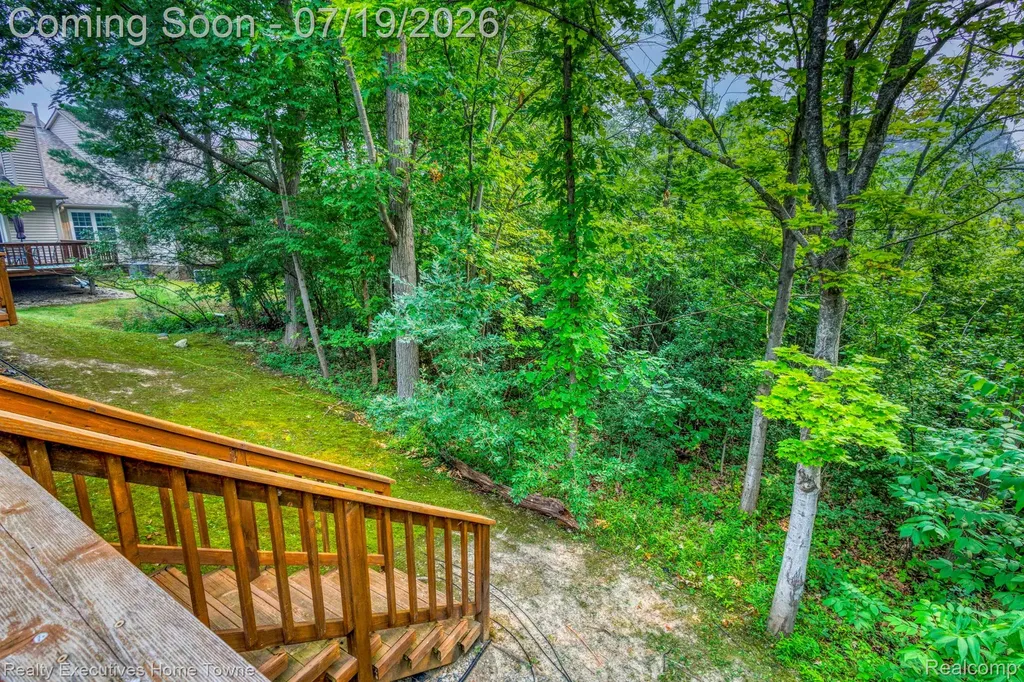 41993 Arrowhead Drive Novi City MI 48377