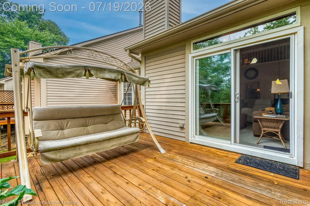 41993 Arrowhead Drive Novi City MI 48377