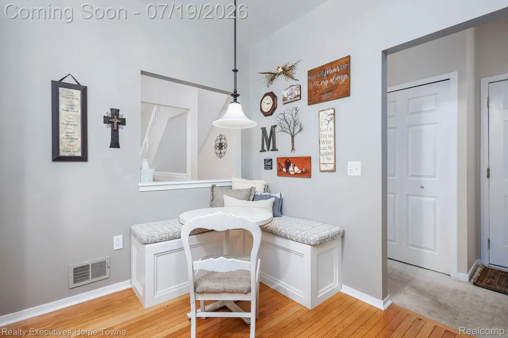 41993 Arrowhead Drive Novi City MI 48377