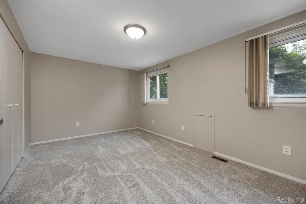 39711 Wales Street Canton Charter Township MI 48188