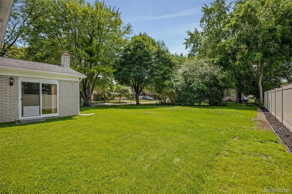 39711 Wales Street Canton Charter Township MI 48188
