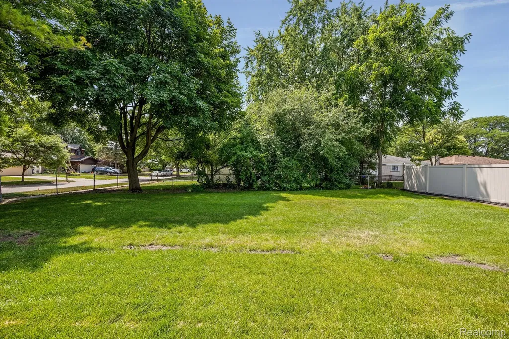 39711 Wales Street Canton Charter Township MI 48188