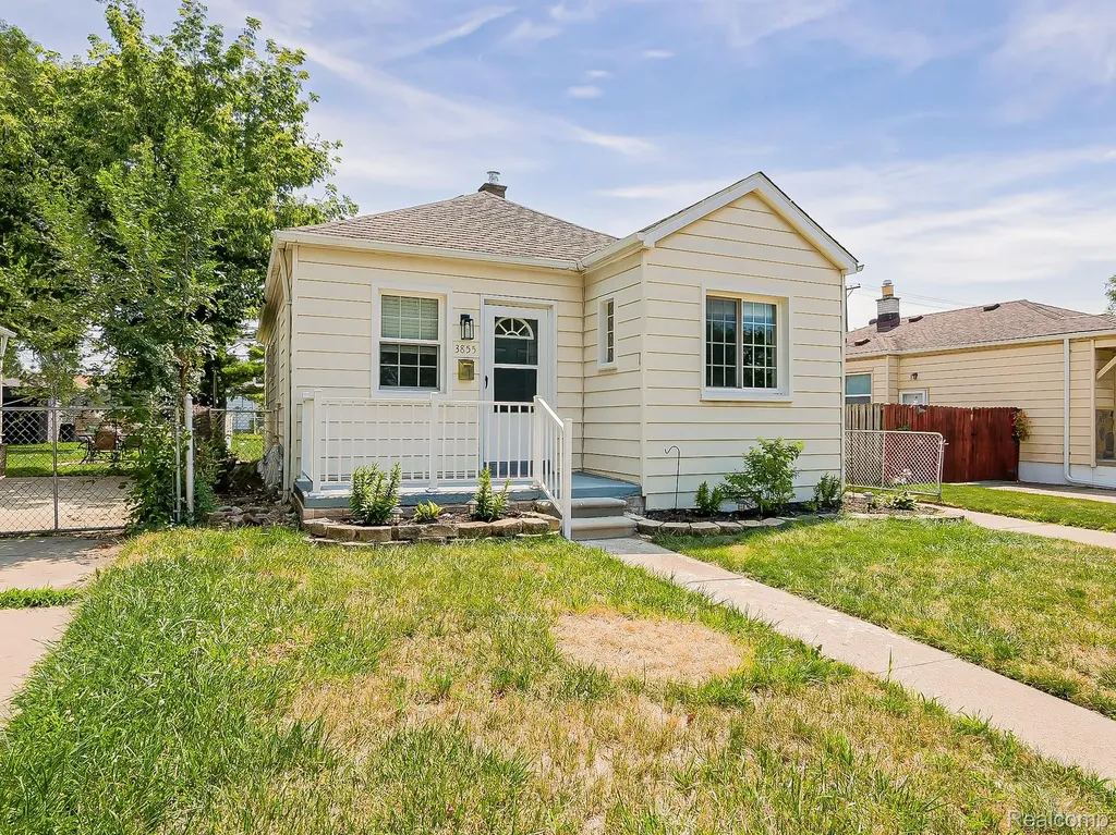 3855 18th Street Wyandotte City MI 48192