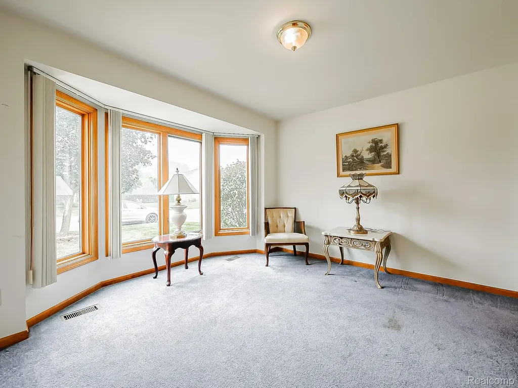 43461 Pointe Drive Clinton Charter Township MI 48038