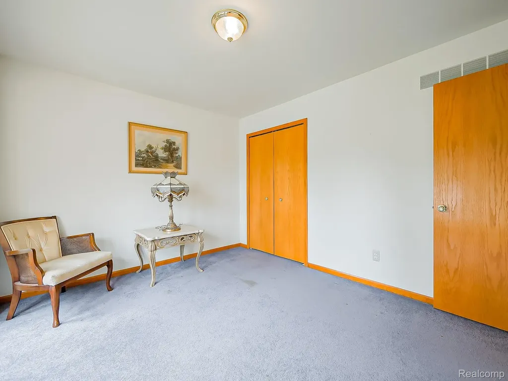43461 Pointe Drive Clinton Charter Township MI 48038
