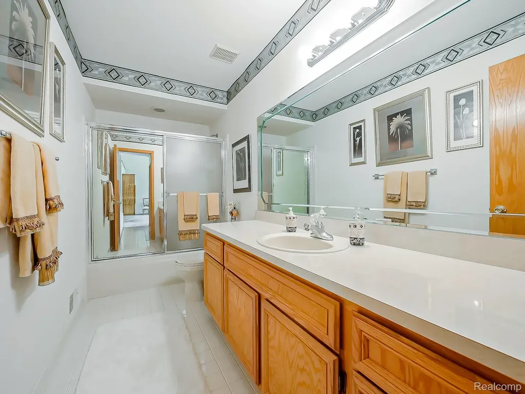 43461 Pointe Drive Clinton Charter Township MI 48038