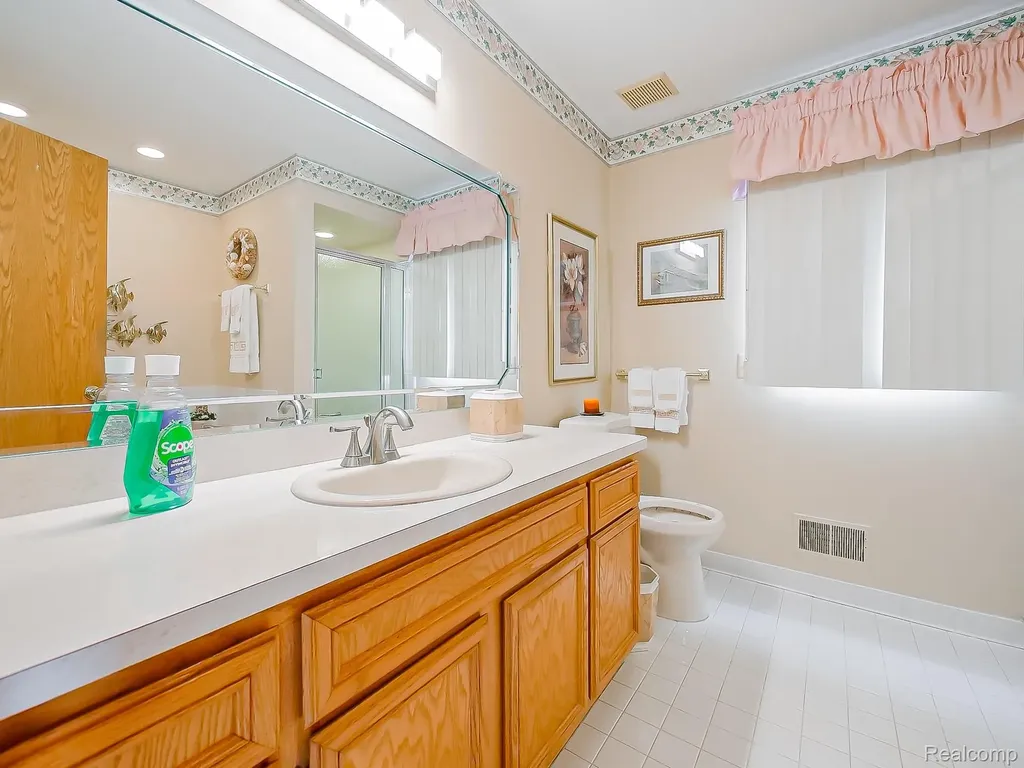 43461 Pointe Drive Clinton Charter Township MI 48038