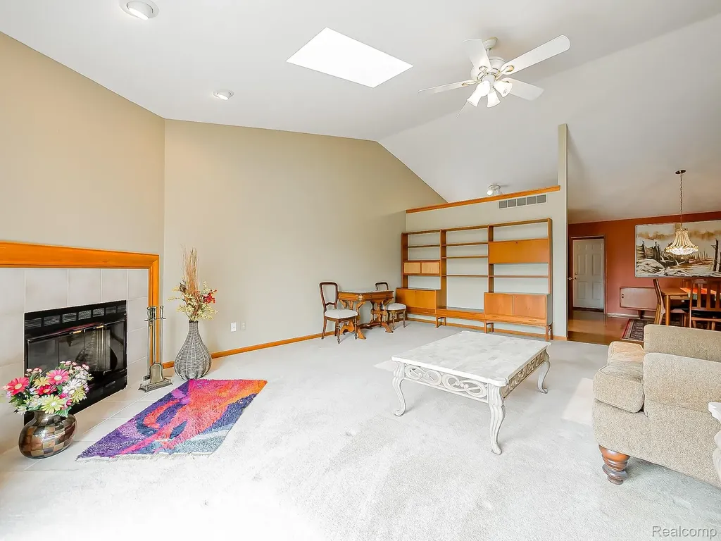 43461 Pointe Drive Clinton Charter Township MI 48038