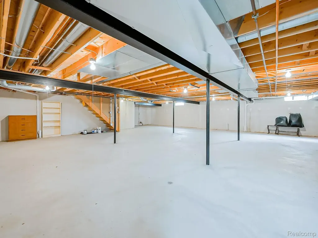 43461 Pointe Drive Clinton Charter Township MI 48038
