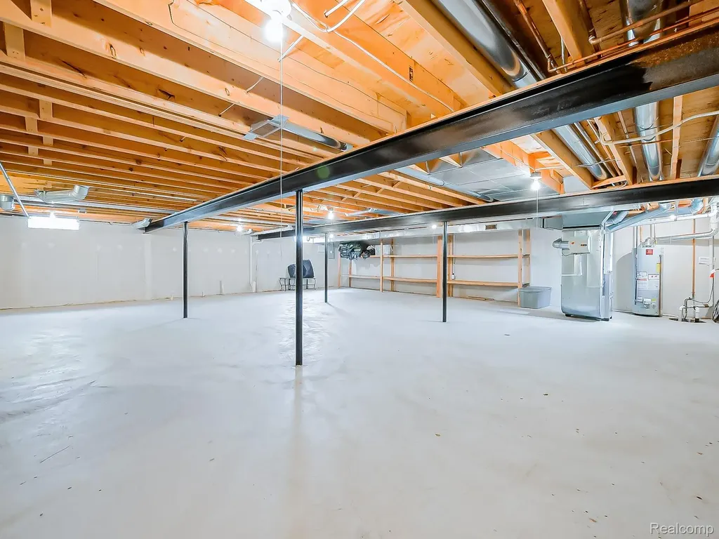 43461 Pointe Drive Clinton Charter Township MI 48038
